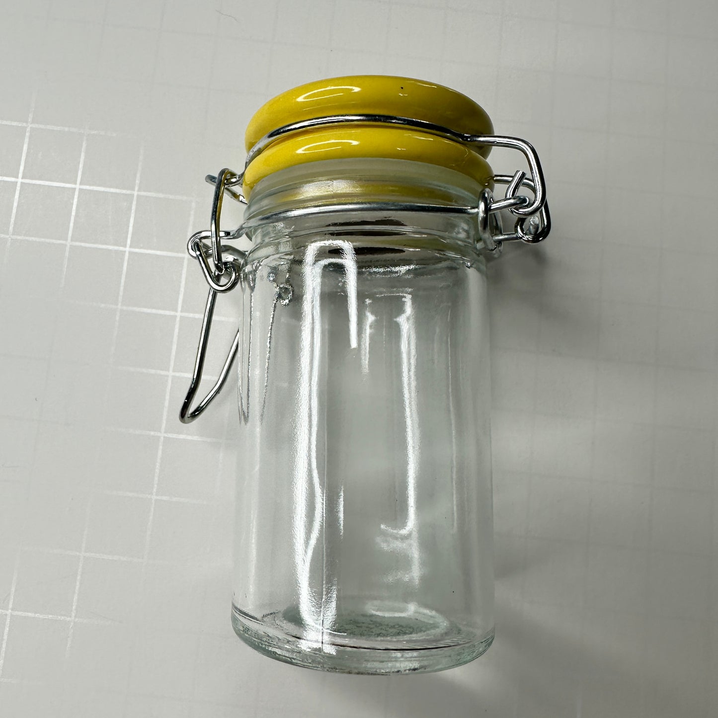 Perfect Pour Jar for Liquid Polymer Clay – 2oz Glass Jar with Lid | Choose Black, Yellow, Blue, or Pink