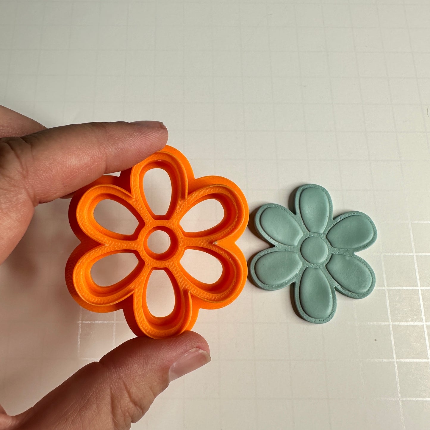 Big Flower Outline Polymer Clay Cutter statement Layered Petal Cutter for Earrings, Charms & Pendants