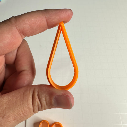 Water Drops Polymer Clay Cutter Set – 6-Piece Graduated Teardrop Cutters for Earrings, Pendants & Flower Petals