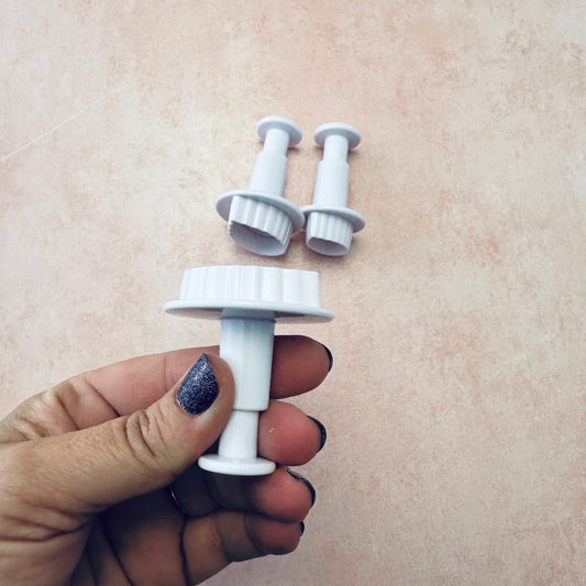 Veined Leaf Mini Shape Plunger Clay Cutters set