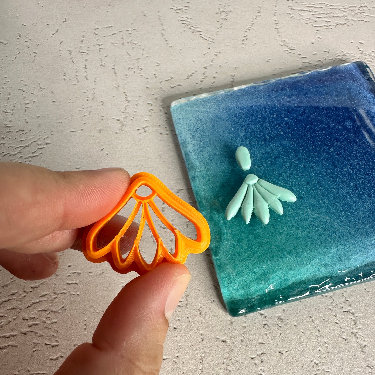 Coneflower Clay Earring Cutter Set – Includes Matching Stud Top