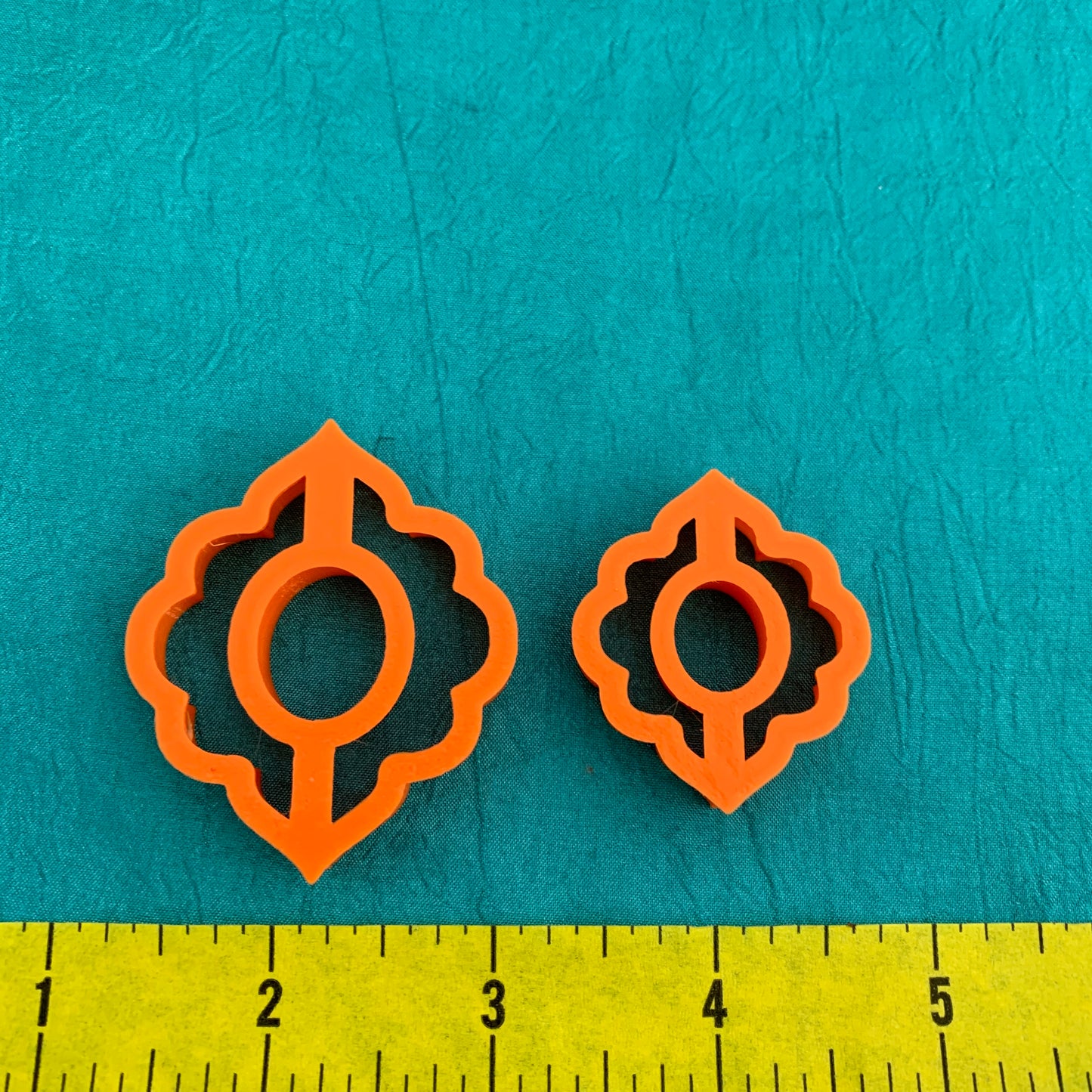 Ruffled Kiss Set with Center Hole Design Jewelry size Set of 2 polymer clay Cutters - Polymer Clay TV tutorial and supplies