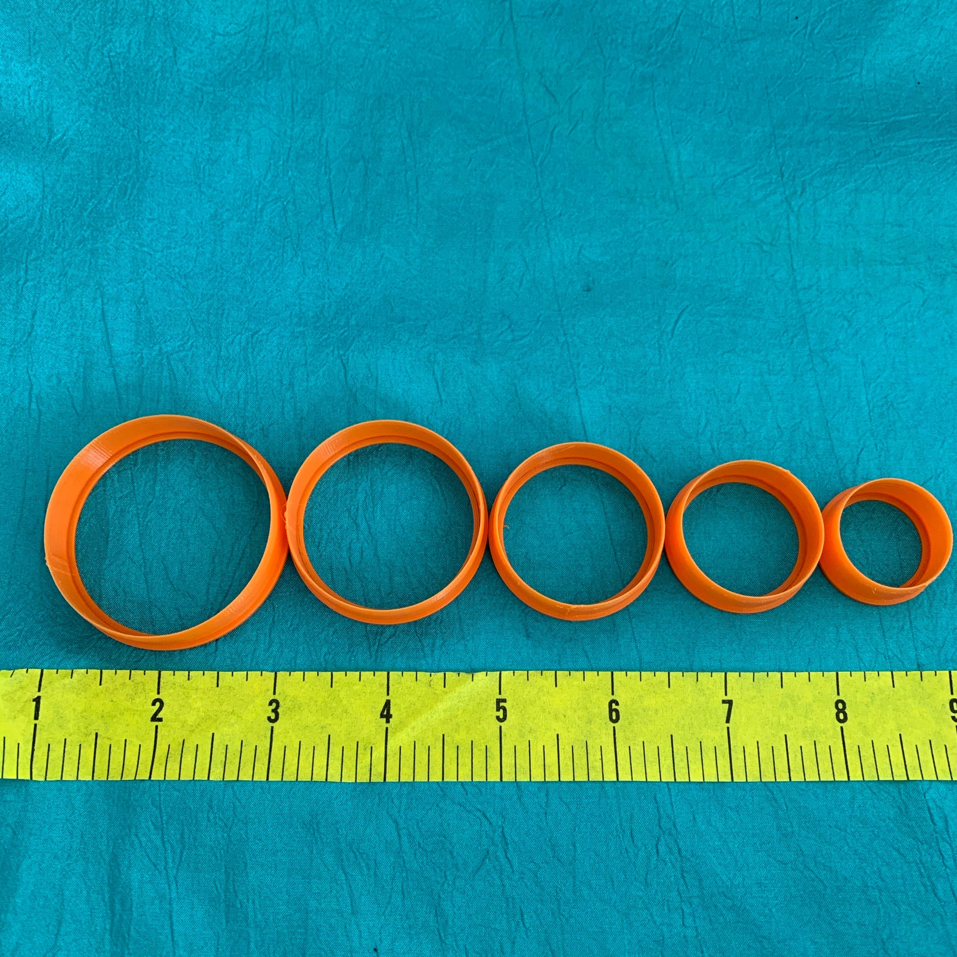 Perfect seamless Circles Jewelry Sized set of 5 Cutters for Polymer Clay and Mixed Media - Polymer Clay TV tutorial and supplies