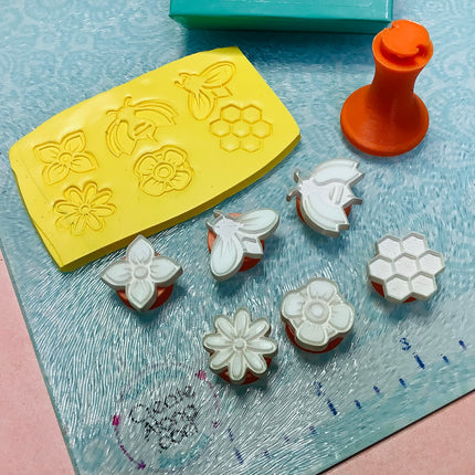 Texture Tips mini stamps Busy Bees for clay mica ink - Create Along 
