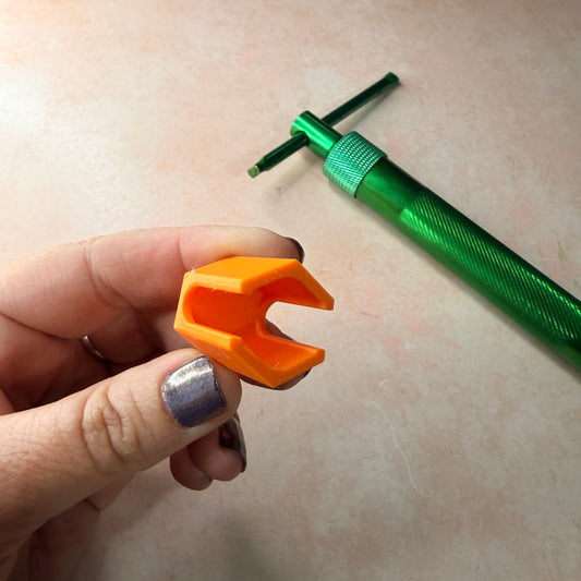 Extruder Adaptor for Drill Makins Green