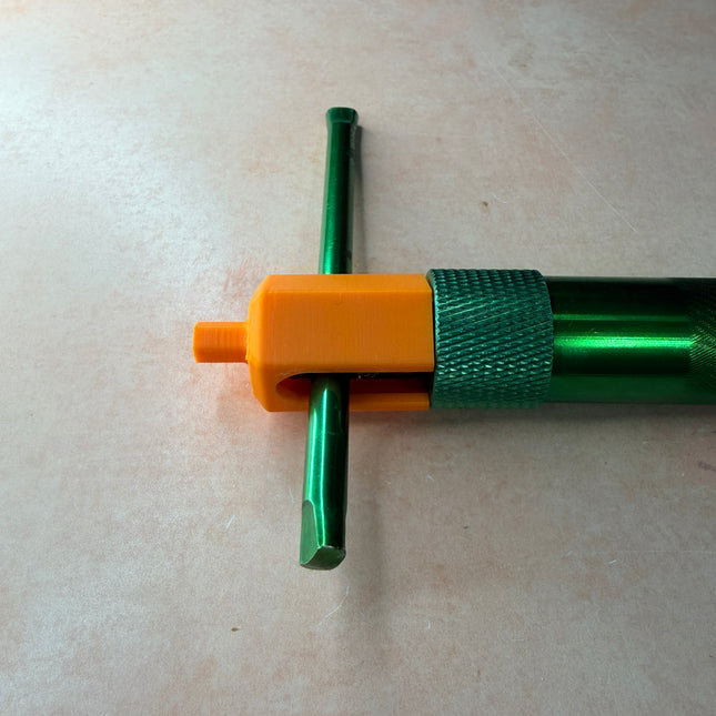 Clay Extruder Tool - Blue Aluminum Twist handle