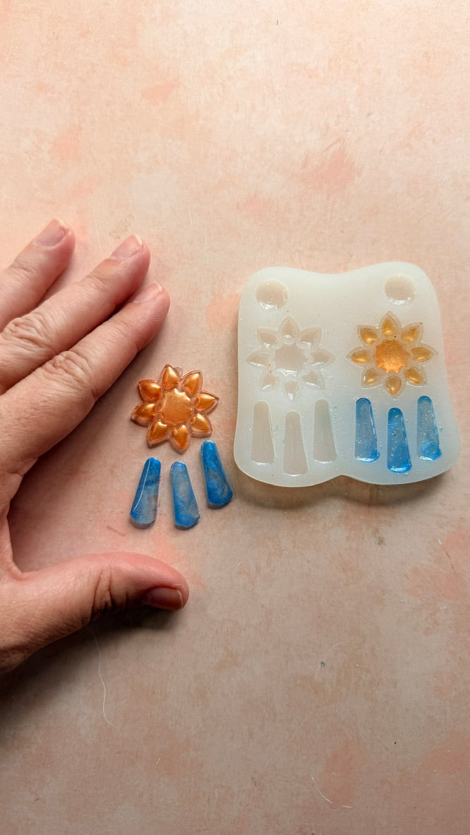 Sun Flower with Drops Silicone UV resin liquid clay mold