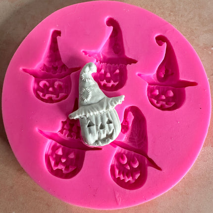 Halloween Scarecrow Jack O’Lantern Mold – Pumpkin Faces with Witch Hat