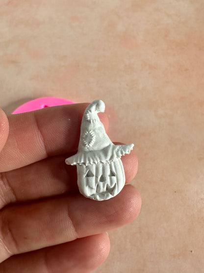 Halloween Scarecrow Jack O’Lantern Mold – Pumpkin Faces with Witch Hat