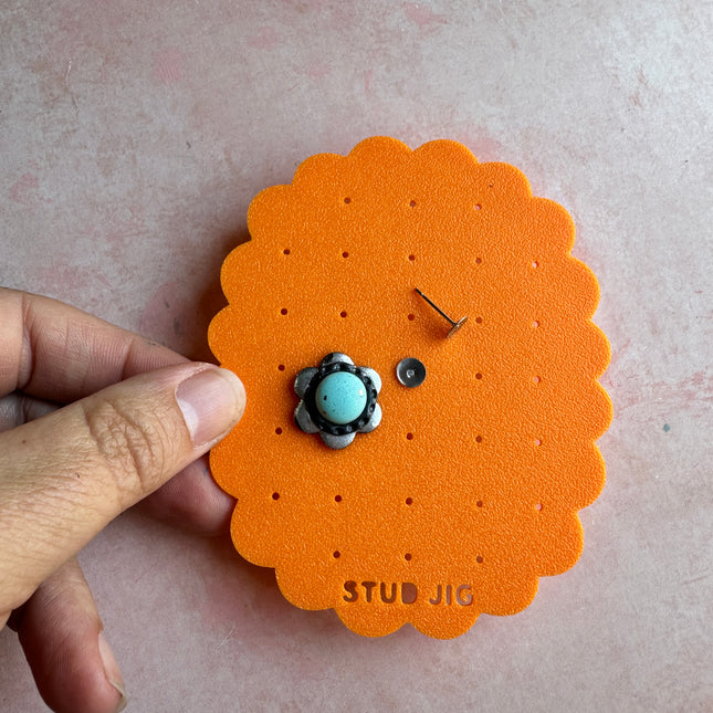 Stud earring jig finishing UV resin sealer tool support polymer clay - Create Along 