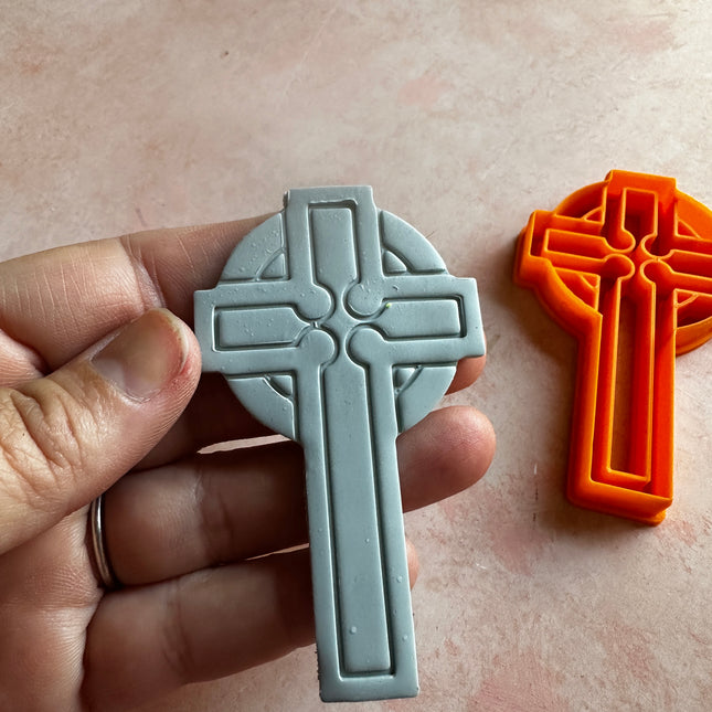 Celtic Collection - Plain Cross polymer clay cutter