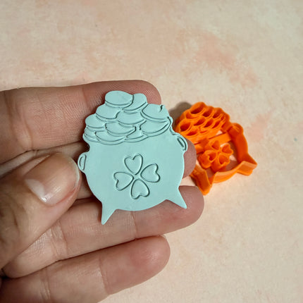 Celtic Collection - Pot of Gold polymer clay cutter