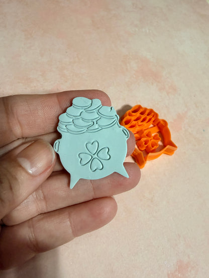 Celtic Collection - Pot of Gold polymer clay cutter