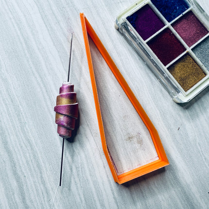 1 inch Rolled clay bead cutter - basic short triangle | paper bead style clay cutter - Create Along 