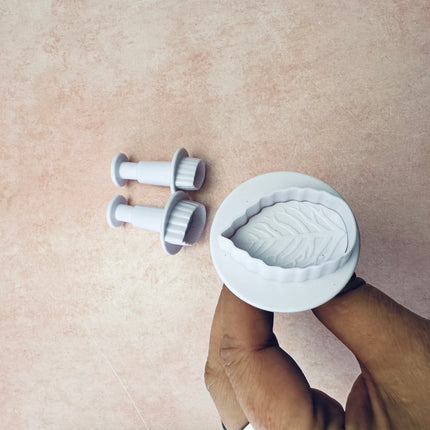 Veined Leaf Mini Shape Plunger Clay Cutters set - Create Along 