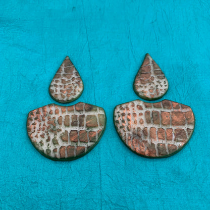 Crocodile Animal Print Texture Mat Silicone rubber Stamp for polymer clay paper Gelli plate and resin - Create Along 